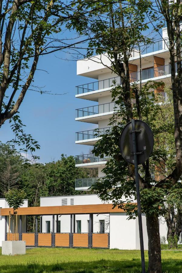 Aquamarina Prima By The By Renters Apartment